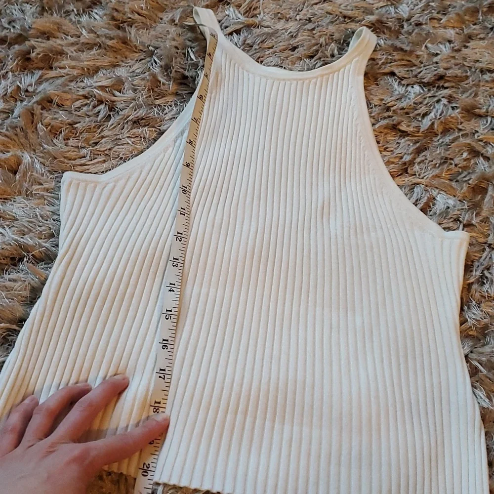 H&M Ribbed halter top - Picture 2 of 7